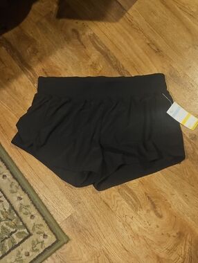NWT Zella Black Shorts Size XL